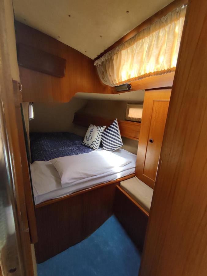 Dormire In Barca A Vela Maratea Kültér fotó