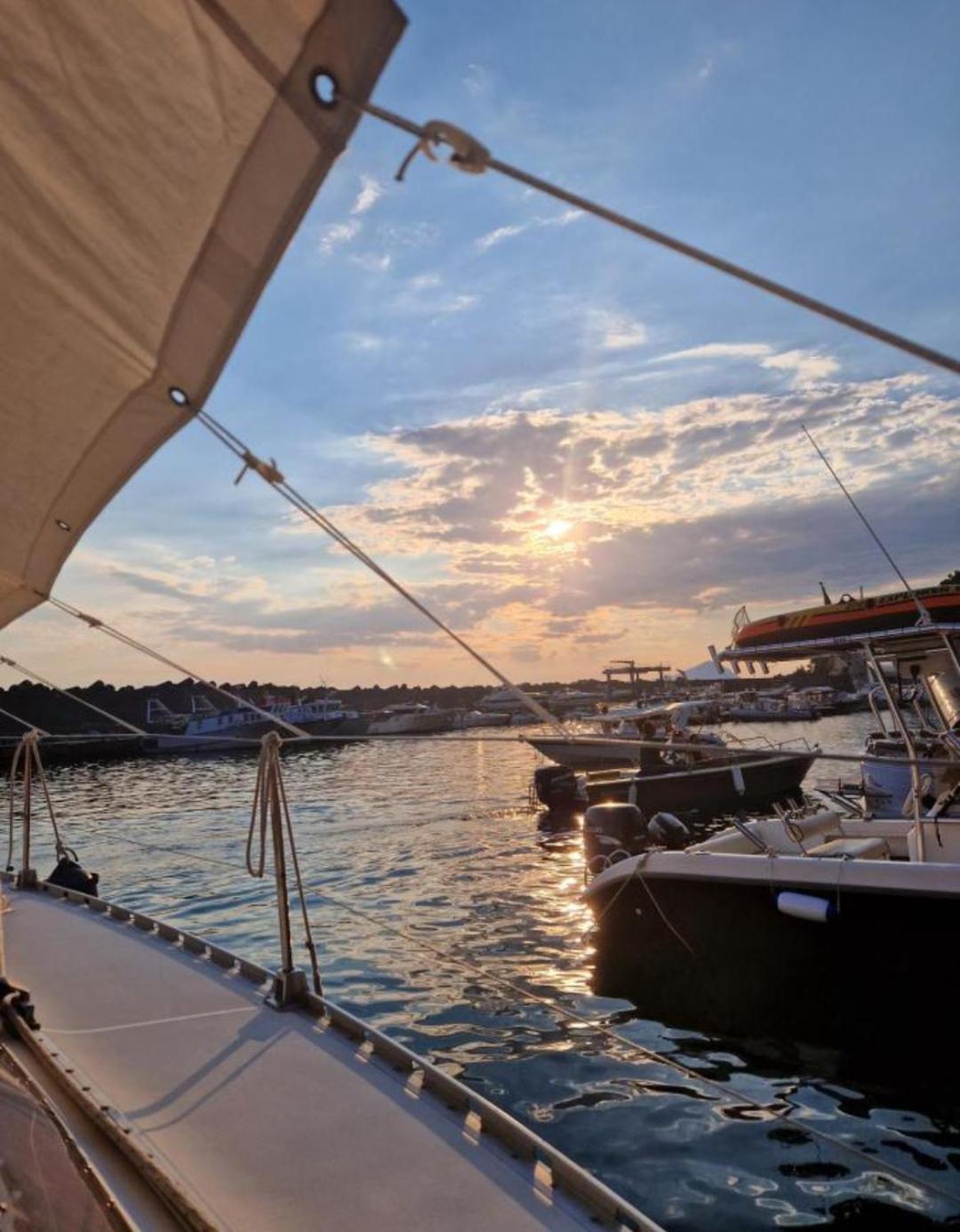 Dormire In Barca A Vela Maratea Kültér fotó